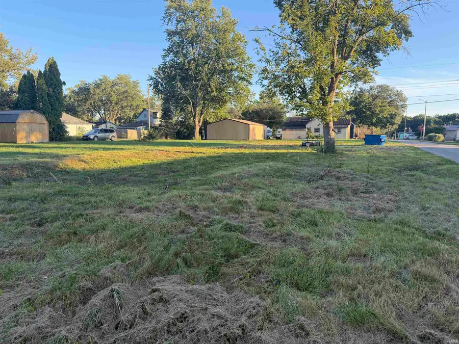 823 W Commercial Street, Hartford City, IN 47348 - #3