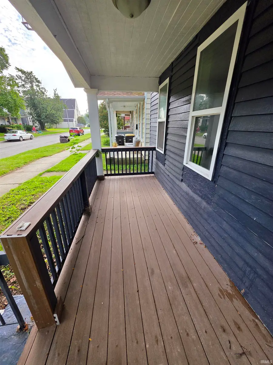 221 W Woodland Avenue, Fort Wayne, IN 46807 - #3