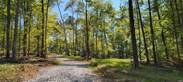 Stephanie Court, Solsberry, IN 47459