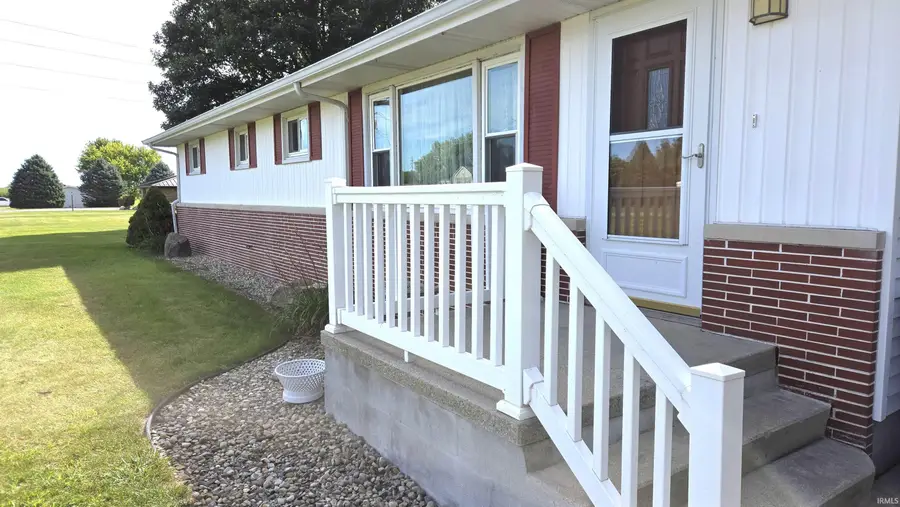 1846 E Paige Road, Columbia City, IN 46725 - #2