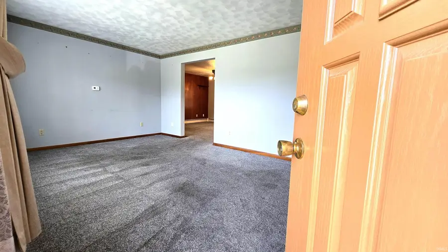 1846 E Paige Road, Columbia City, IN 46725 - #3