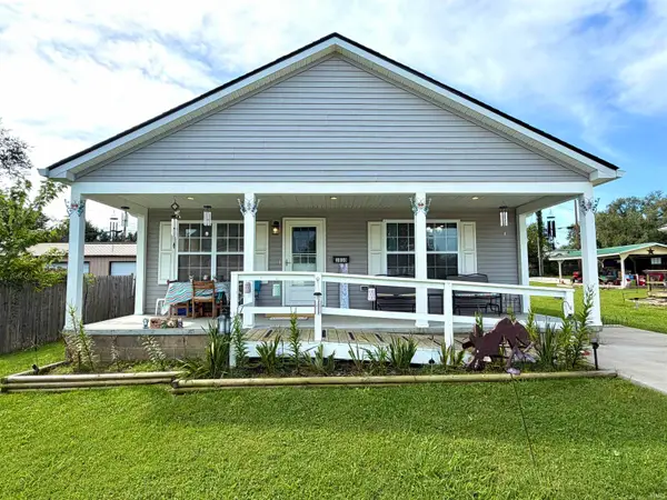 1010 W Grissom Avenue, Mitchell, IN 47446