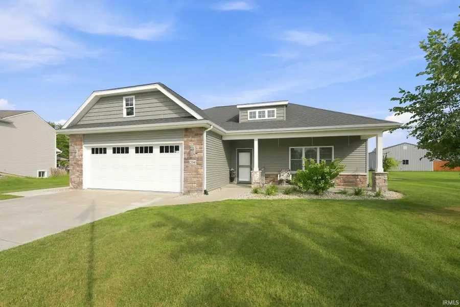 204 Lindenwood Drive, Bluffton, IN 46714 - #2