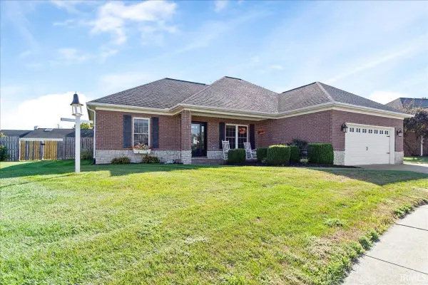 6022 Glen Oak Court, Newburgh, IN 47630