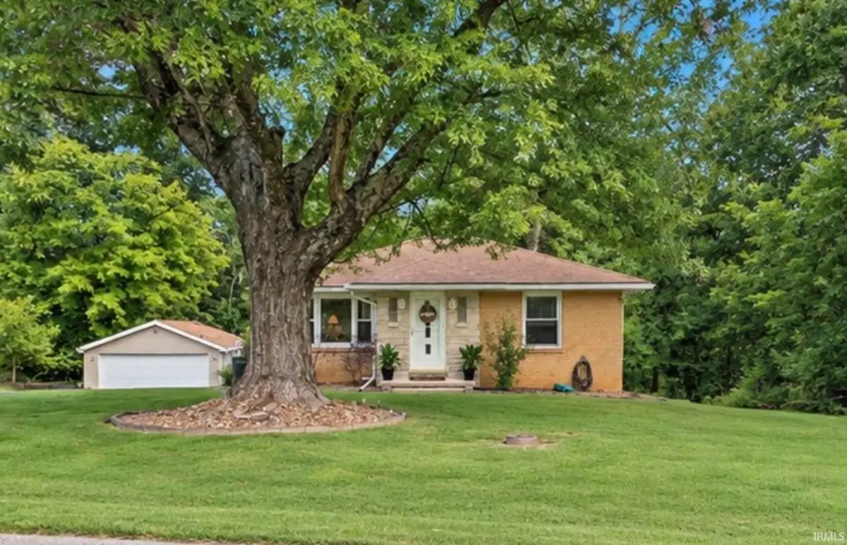 8921 Petersburg Road, Evansville, IN 47725 - #1
