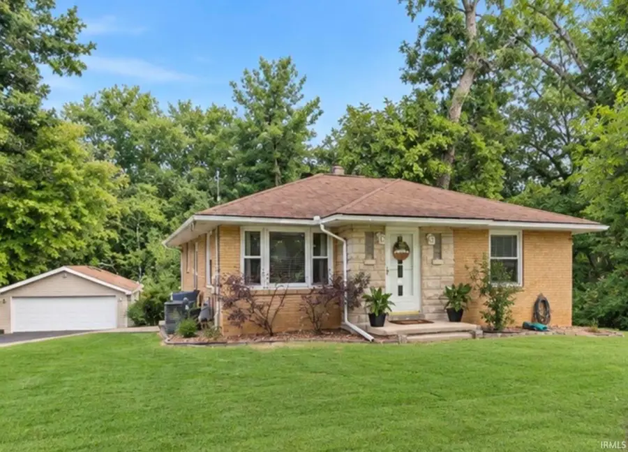 8921 Petersburg Road, Evansville, IN 47725 - #3