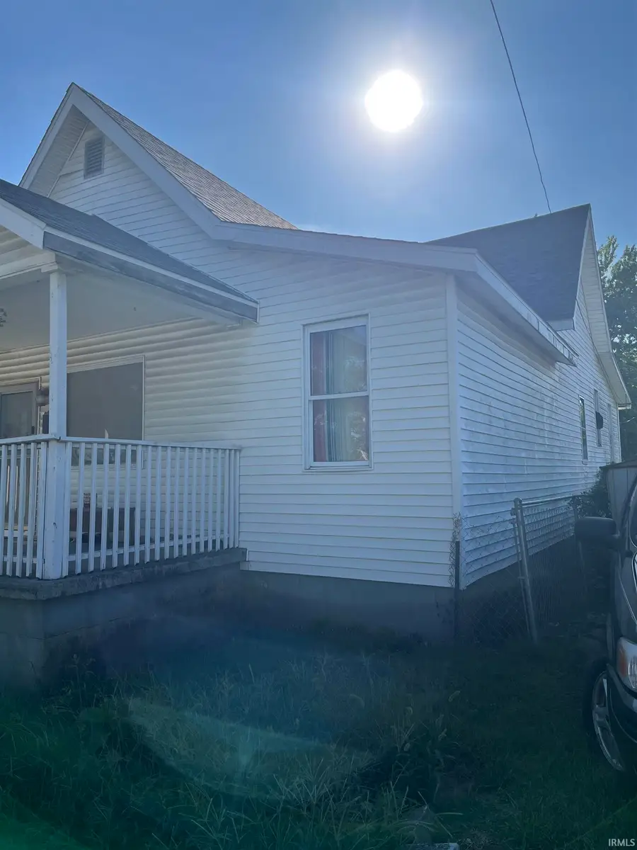 403 SE 11th Street, Washington, IN 47501 - #3