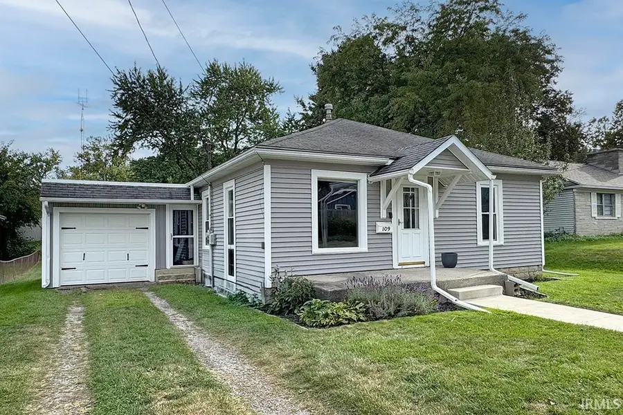 109 W Felicity Street, Angola, IN 46703 - #3