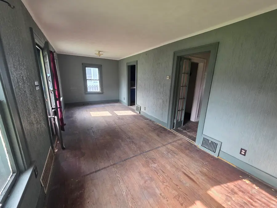 1113 S 31st Street, South Bend, IN 46615 - #2
