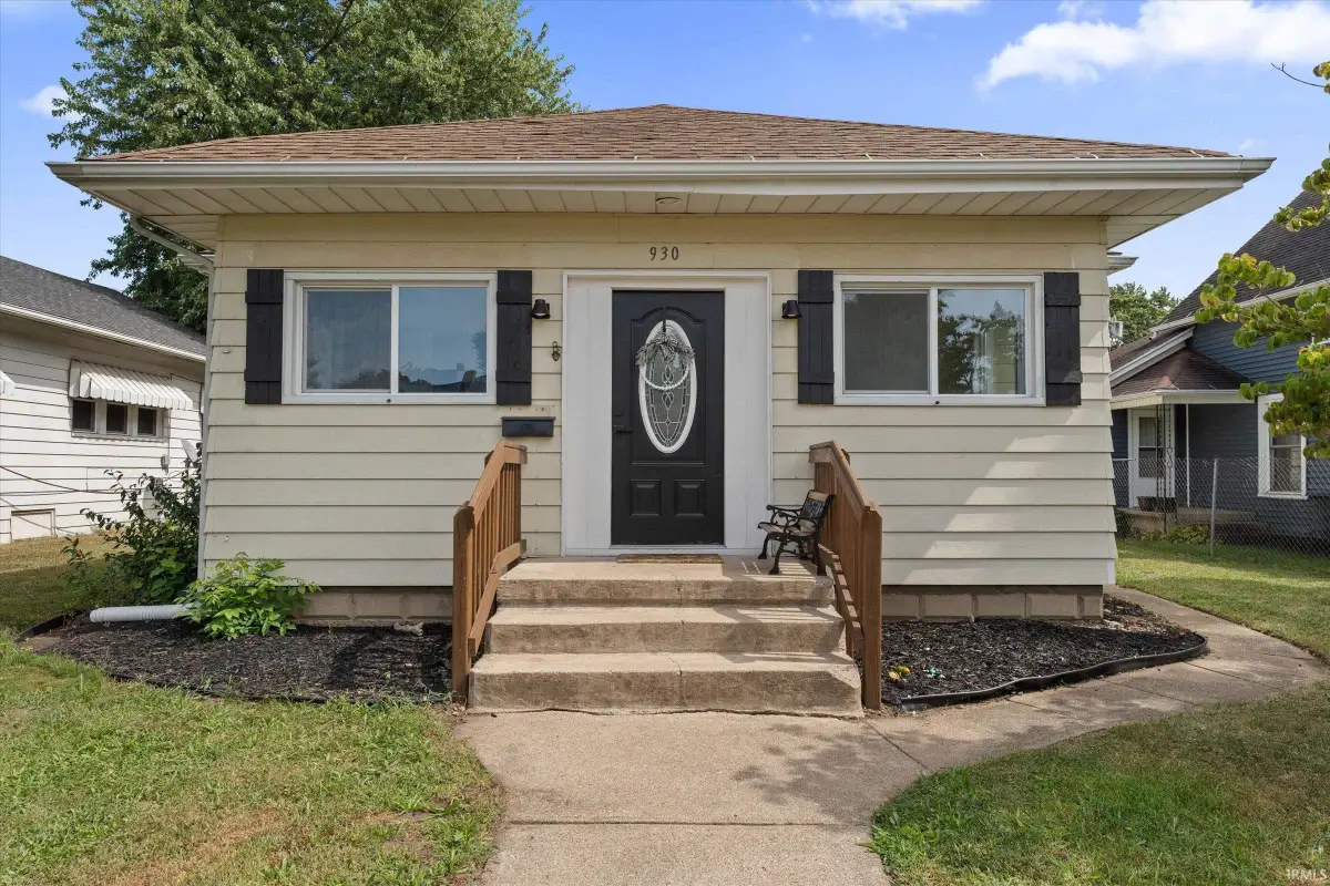 930 S 28th Street, South Bend, IN 46615 - #1