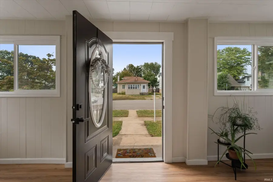 930 S 28th Street, South Bend, IN 46615 - #3