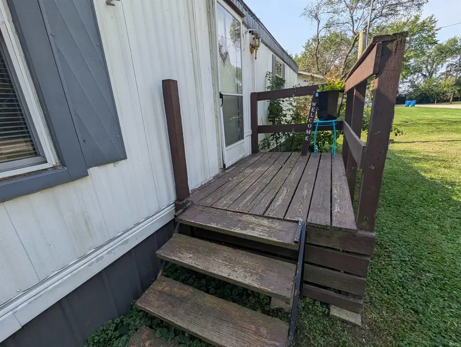 407 W 7th Street, Monroe City, IN 47557 - #3