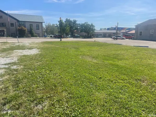 809 Main Street, Mitchell, IN 47446