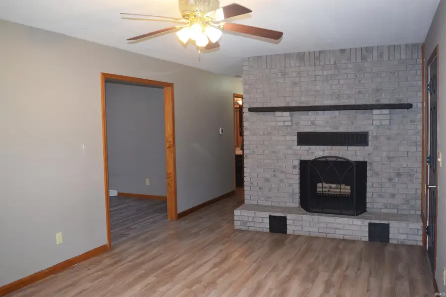 114 S Damosa Drive, Haubstadt, IN 47639 - #2