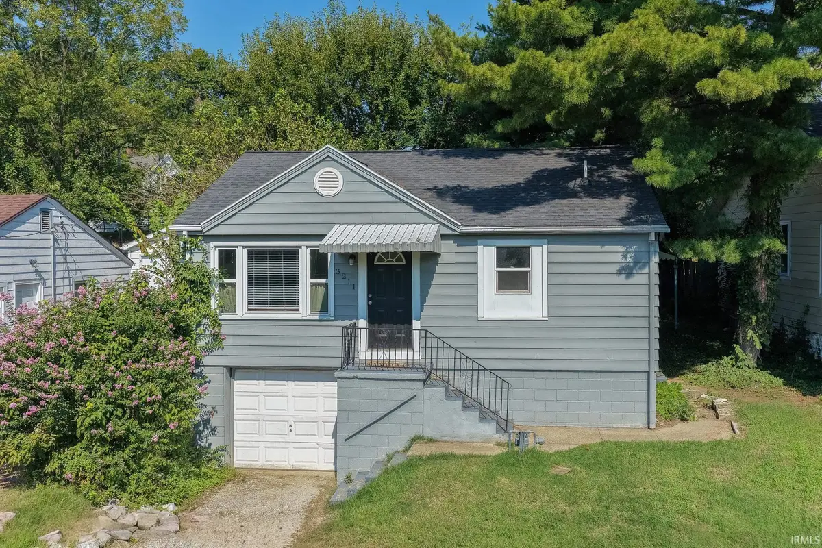 3211 Mount Vernon Avenue, Evansville, IN 47712 - #1