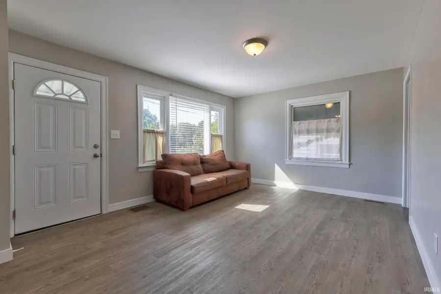 3211 Mount Vernon Avenue, Evansville, IN 47712 - #3