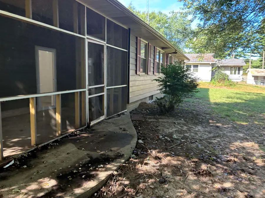 748 W 9th Street, Rochester, IN 46975 - #3