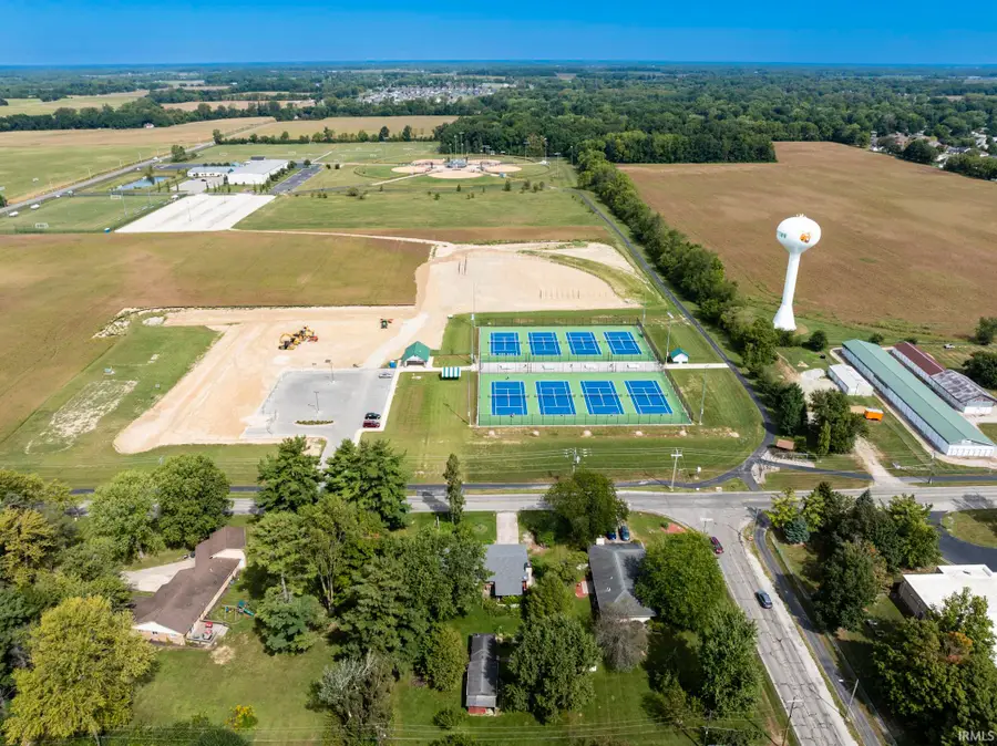 9305 W River Road, Yorktown, IN 47396 - #3