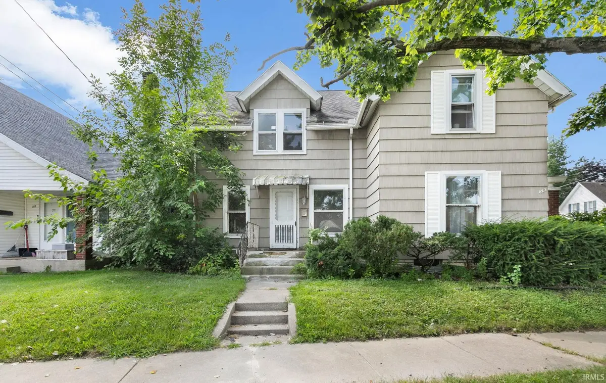 823-821 W 3rd Street, Mishawaka, IN 46544 - #1