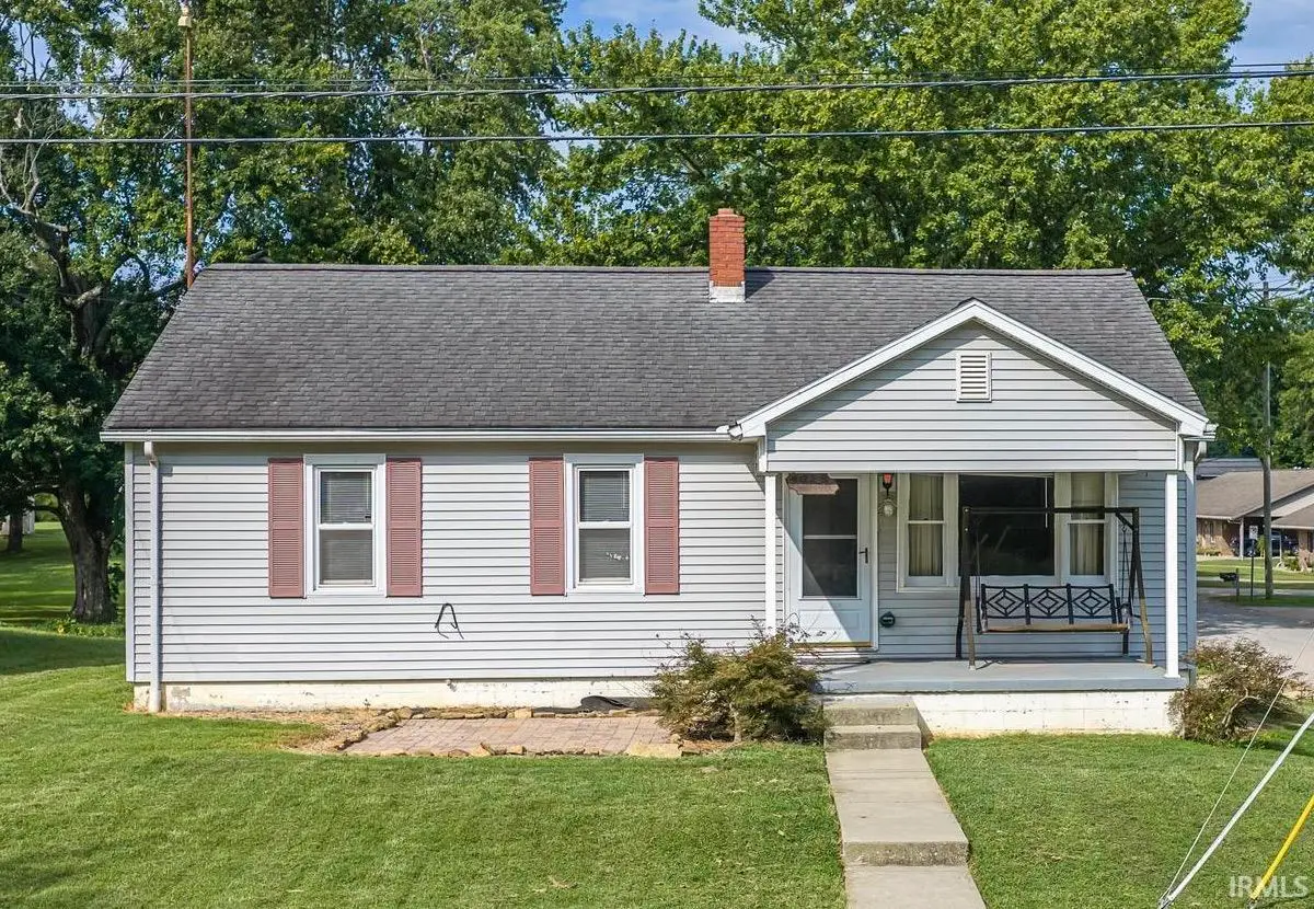 402 S Walnut Street, Huntingburg, IN 47542 - #1