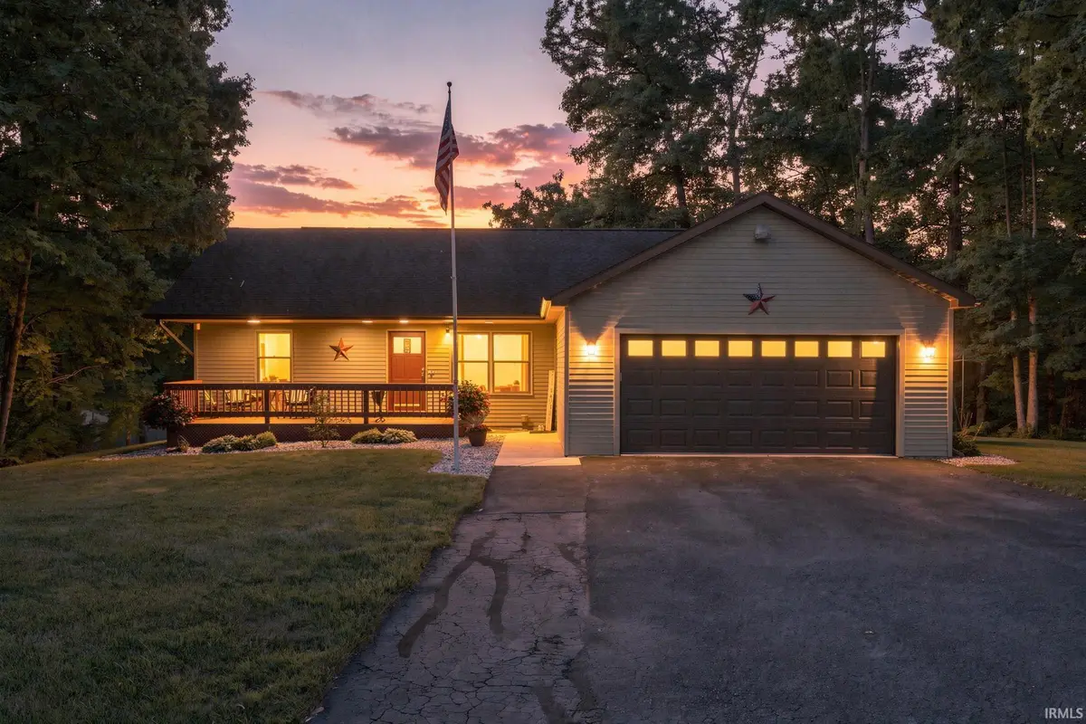 255 Lane 201 Lake Minifenokee Lane, Fremont, IN 46737 - #1