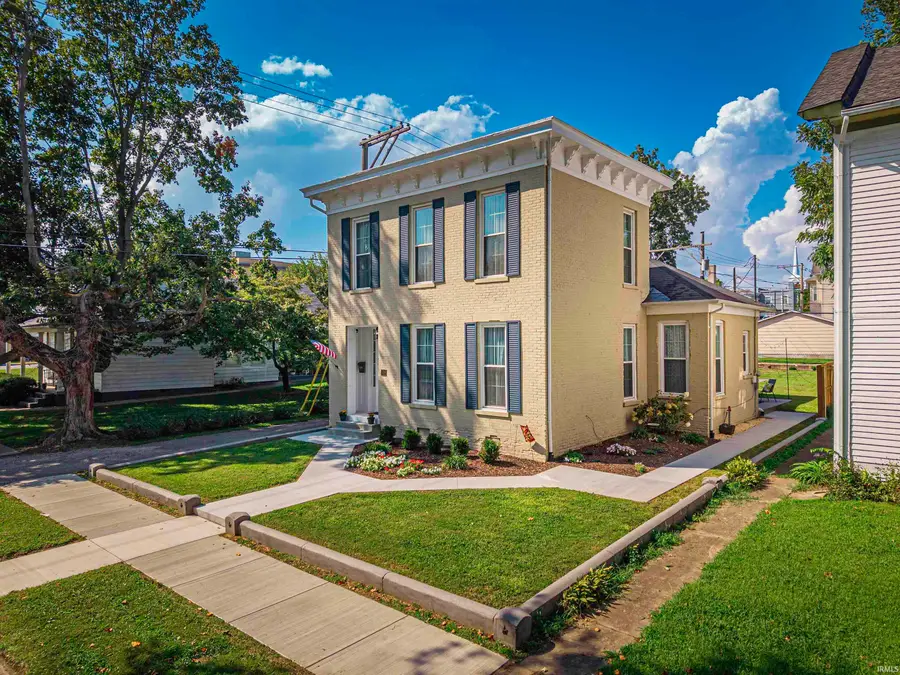 219 E 2nd Street, Mount Vernon, IN 47620 - #2