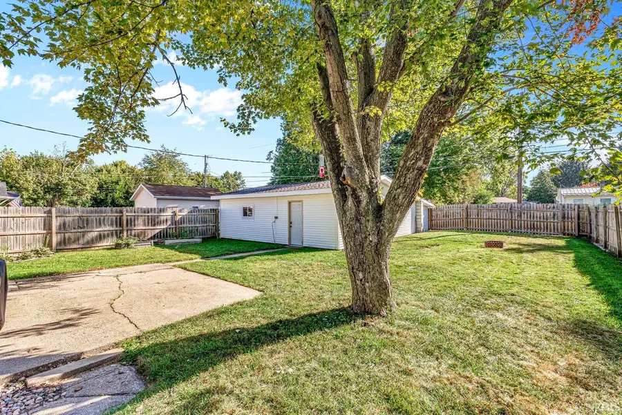 818 S 12th Street, Goshen, IN 46526 - #2