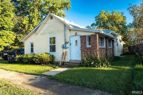 215 E Maple Street, Spiceland, IN 47385