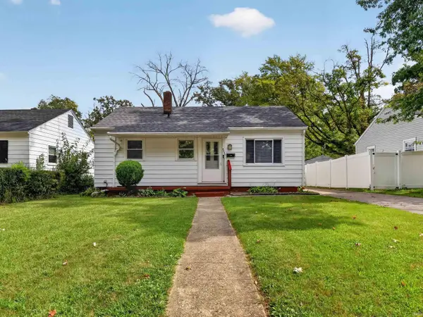 4421 Smith Street, Fort Wayne, IN 46806