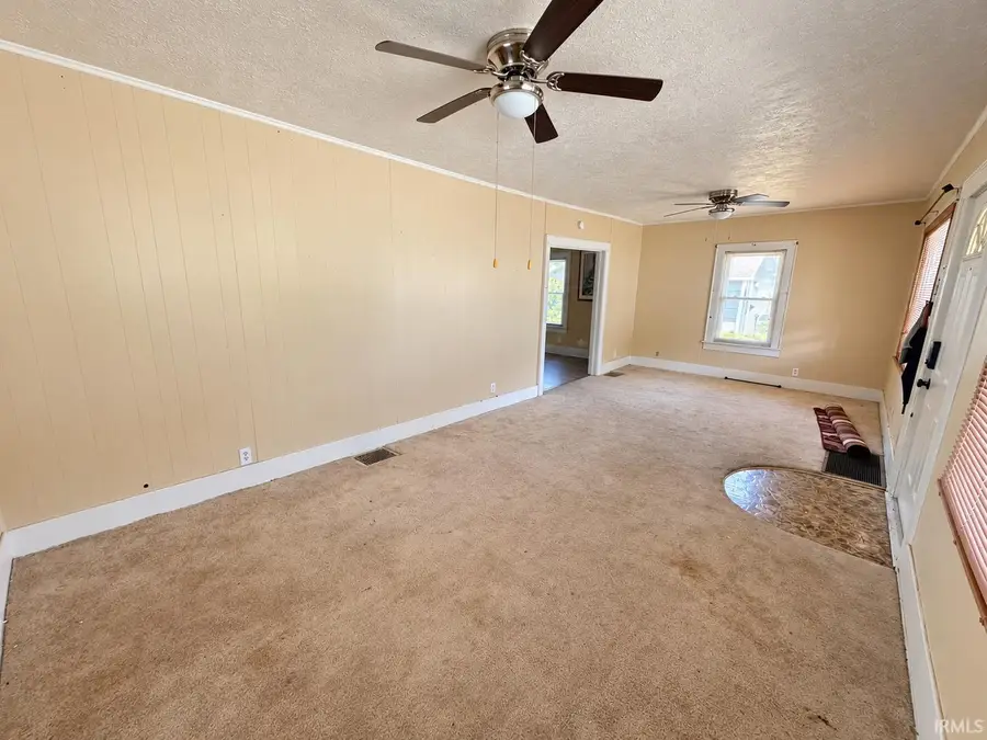 909 E Taylor Street, Kokomo, IN 46901 - #3