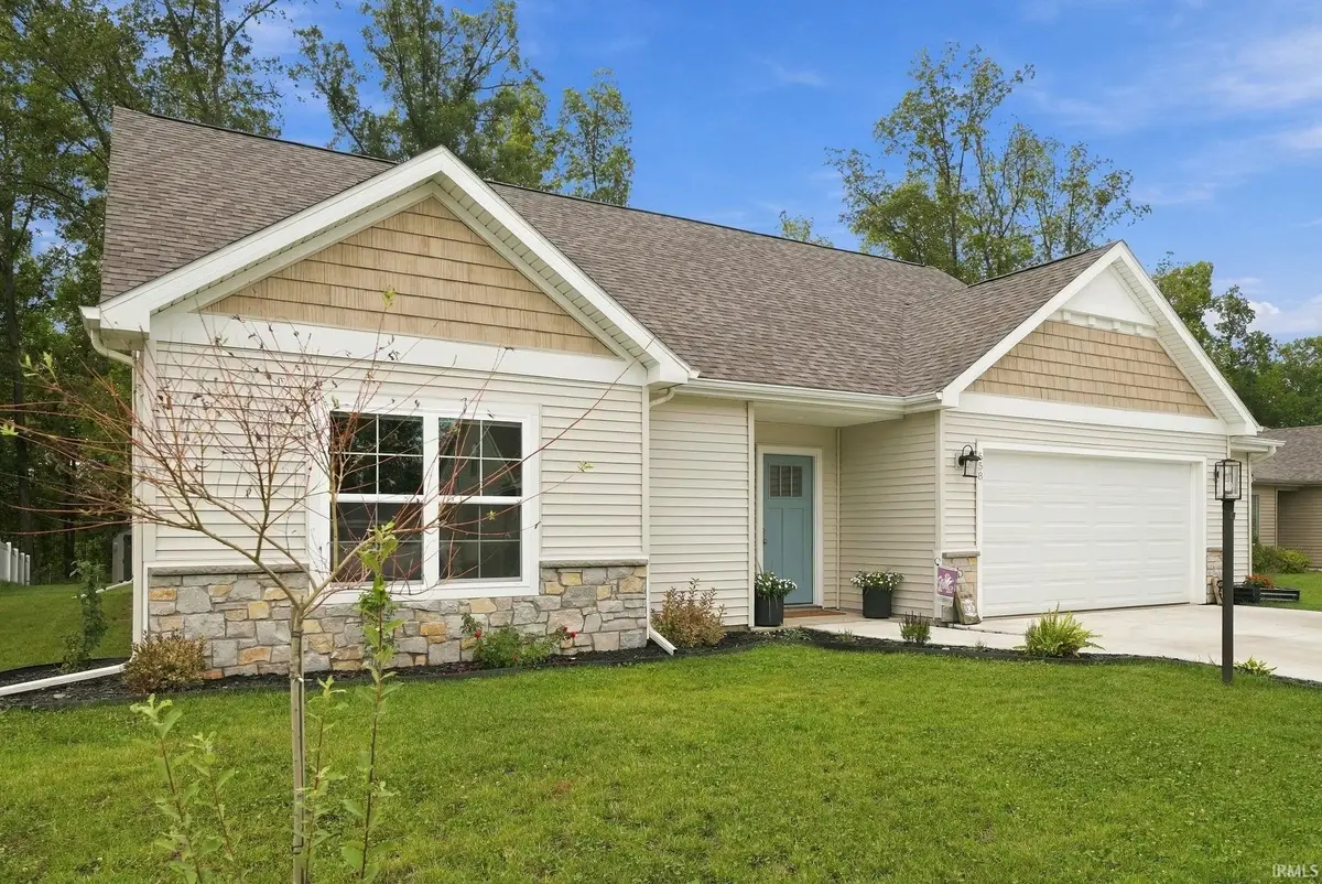 558 S Valley Drive, Columbia City, IN 46725 - #1