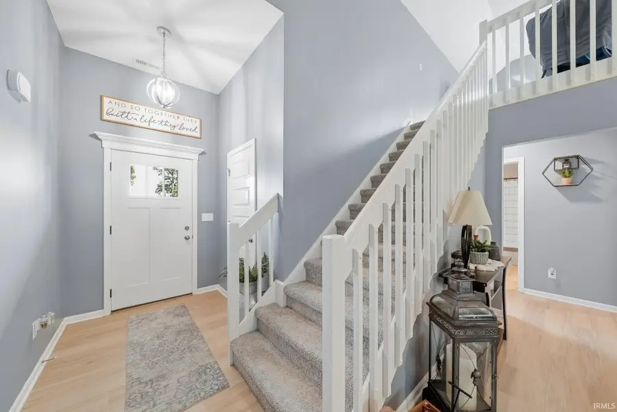 558 S Valley Drive, Columbia City, IN 46725 - #3