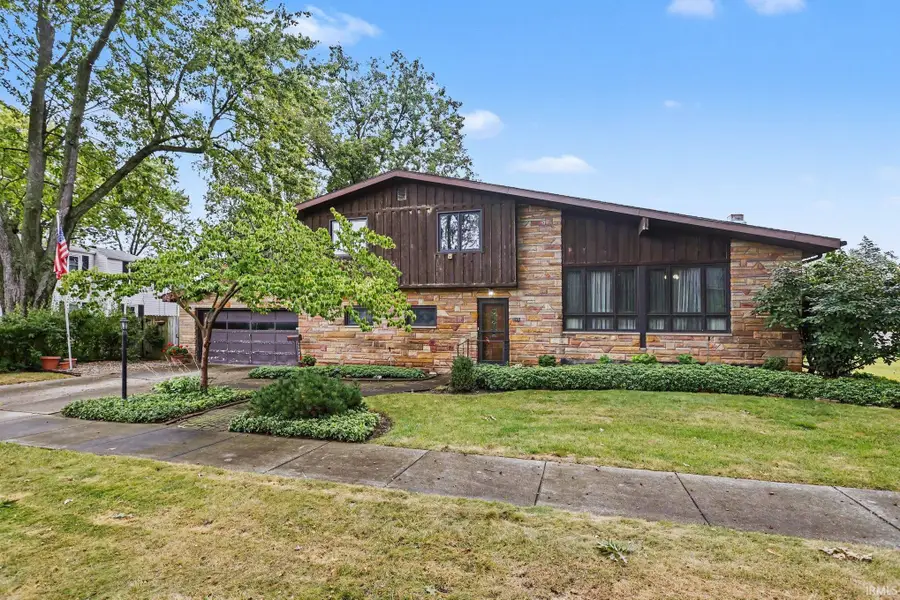 310 Massachusetts Avenue, Elkhart, IN 46514 - #2