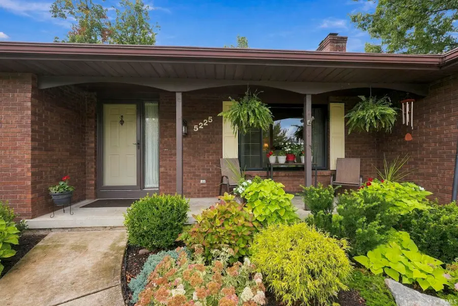 5225 Bedrock Court, Fort Wayne, IN 46825 - #3