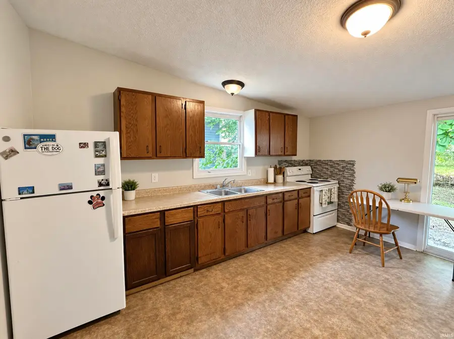 513 S 26th Street, South Bend, IN 46615 - #2