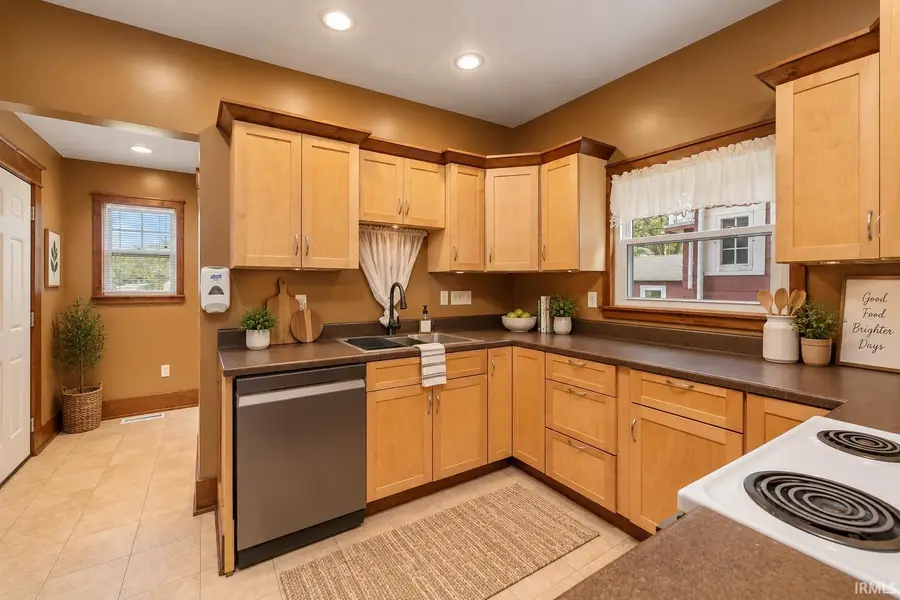 520 N Riley Street, Kendallville, IN 46755 - #2