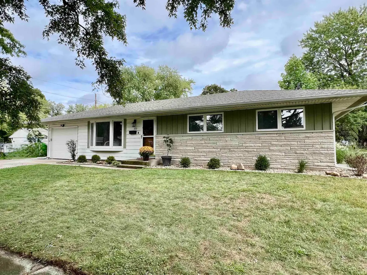 312 Maple Court, Goshen, IN 46526 - #1