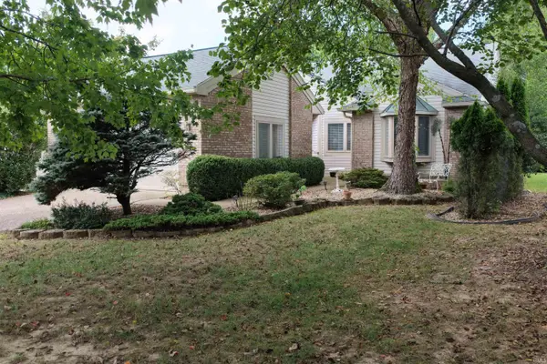 9119 S Front Nine Dr, Bloomington, IN 47401