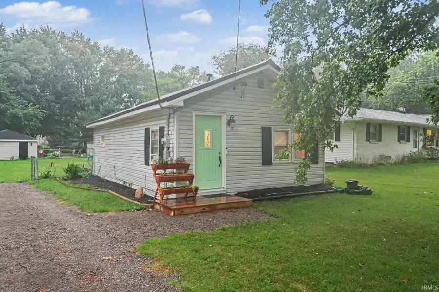 211 E Louis Street, Osceola, IN 46561 - #2