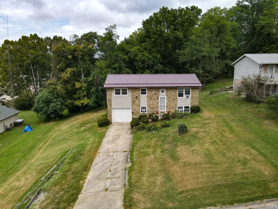 315 N Chandler Drive, Ellettsville, IN 47429 - #2