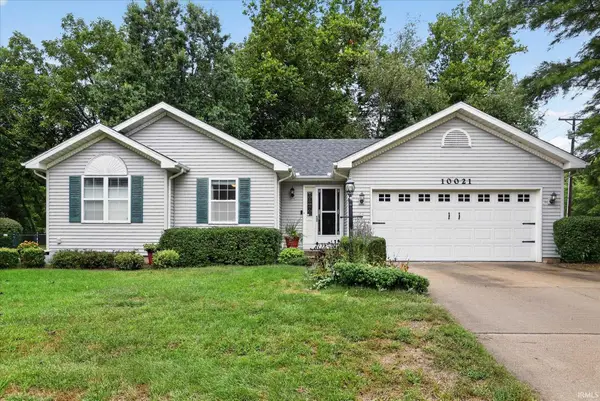 10021 Ashwood Forest Drive, Osceola, IN 46561