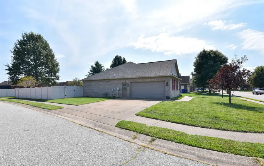 9329 Valley View Drive, Evansville, IN 47711 - #3