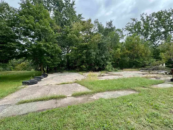 207 S Sycamore Street, North Manchester, IN 46962