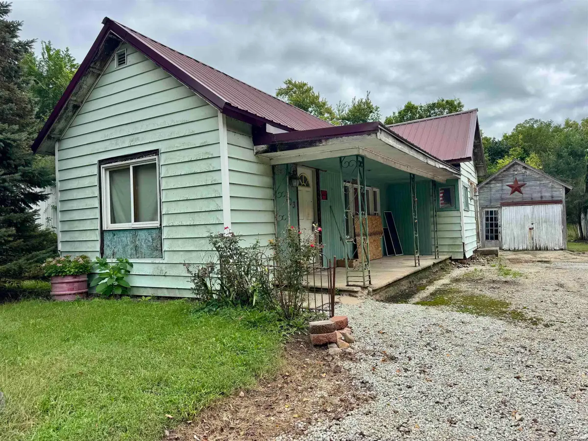 403 S River Ext Road, North Manchester, IN 46962 - #1