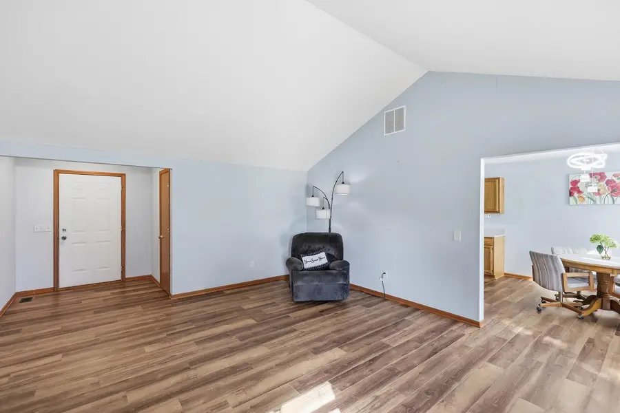 9804 La Mesa Drive, Fort Wayne, IN 46825 - #3
