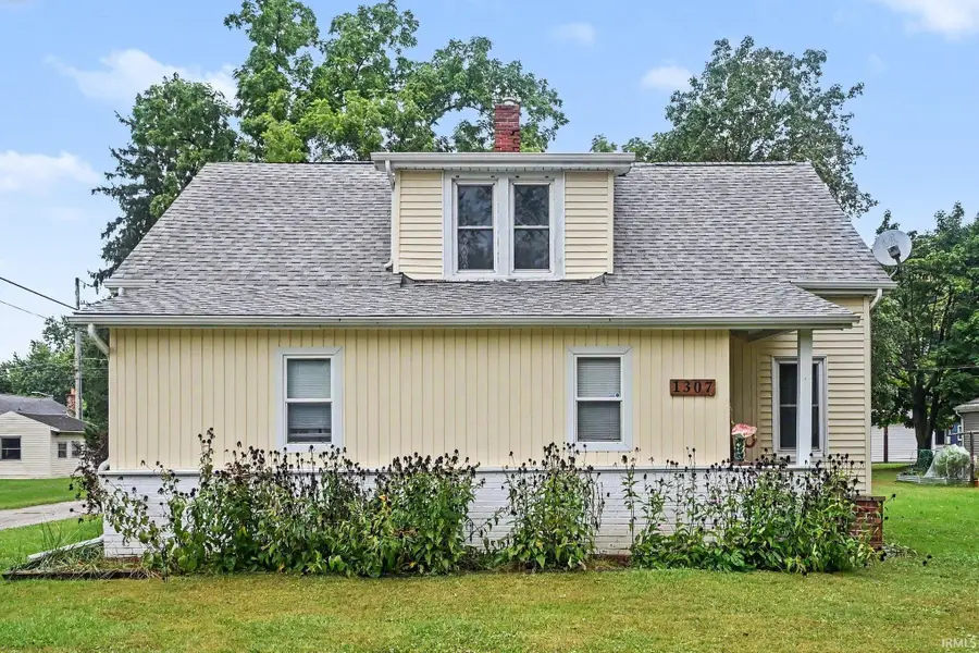 1307 Hickory Street, Goshen, IN 46526 - #2