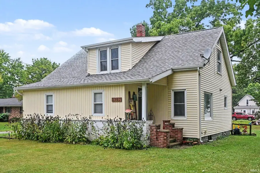 1307 Hickory Street, Goshen, IN 46526 - #3