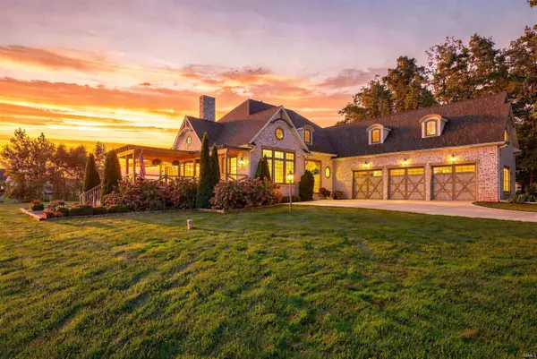 5933 Deer Hollow Road, Auburn, IN 46706