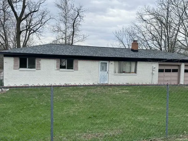 404 N Mohee Drive, Hartford City, IN 47348