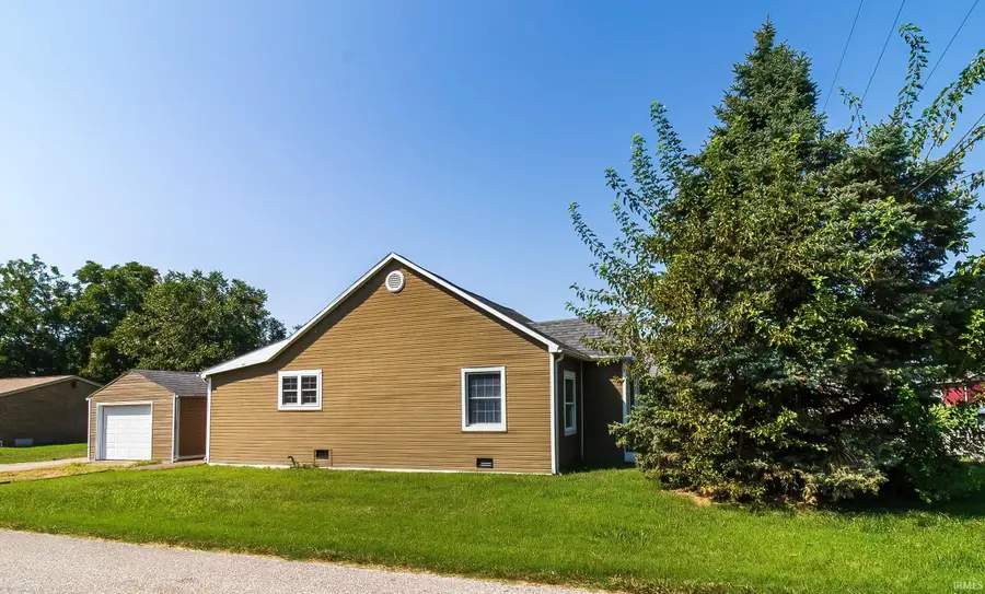 205 E South Street, Fort Branch, IN 47648 - #3